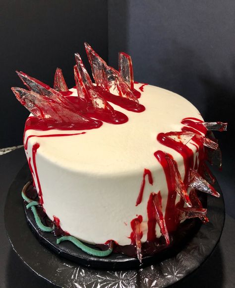 Shards of Bloody edible glass and edible green slimy worms adorn this Halloween Cake.  Happy Halloween!!  Cake Art Design's by Marie Scary Halloween Cakes, Horror Cake, Scary Cakes, Crazy Cakes, Glass Cakes, Pretty Birthday Cakes, Cute Birthday Cakes, Just Cakes, Specialty Cakes