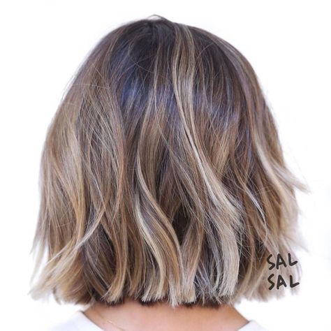 Choppy Wavy Brown Blonde Bob Short Ombre Hair, Fesyen Rambut, Choppy Bob Hairstyles, Short Hair Trends, Fresh Hair, Short Hair Balayage, Hair Color Balayage, Short Bob Hairstyles, Ombre Hair