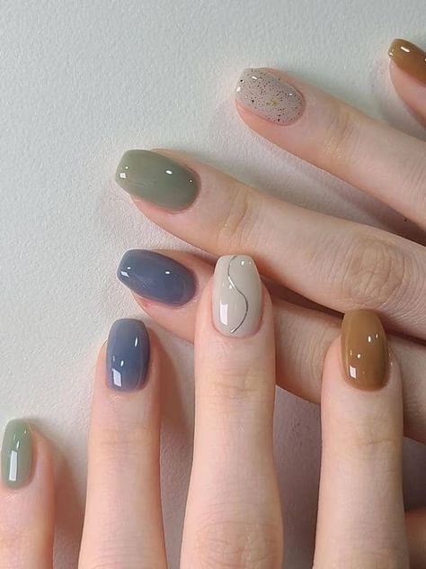 cute fall Korean nails: various fall shades of jelly coffins Gelish Nails Winter, Nail Paint Korean, Blue Nail Art Short Nails, Korean Nail Art Blue, Korean Fall Nails, Korean Short Nails, Winter Manicure Ideas, Nail Art Korean, Nail Korea