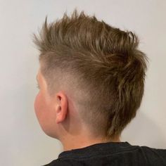 Little Boy Mohawk Fade #fade #boysfade #boysshorthair #boyshair #cutekids #littleboys #boyshairstyles #boyshaircuts #kidshaircuts Little Boy Mowhawk Haircuts, Boy Mow Hawk, Hawkeye Mohawk Haircut, Boys Baseball Haircut Trendy, Euro Mullet Kids, Toddler Boy Faux Hawk, Patrick Mahomes Haircut For Boys, Burst Fade Mohawk Boys, Aaron Judge Haircut