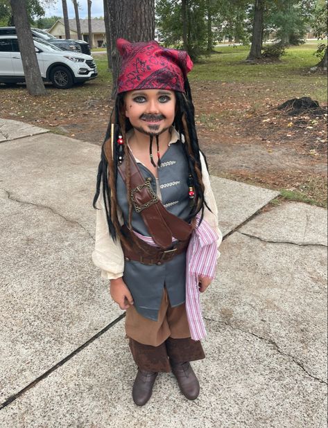 Easy Jack Sparrow Costume, Diy Jack Sparrow Costume For Kids, Jack Sparrow Kids Costume, Jack Sparrow Costume Kids, Toddler Pirate Costume Diy, Toddler Pirate Costumes, Diy Pirate Costume For Kids, Fancy Dress Costumes Kids, Jack Sparrow Costume