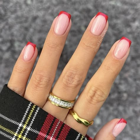 Minimalist Nails Red Tips, Red French Manicure Short Nails, Nail Ideas Red Tips, Red Tips Short Nails, Short Coffin Red French Tip Nails, French Tips For Valentines Day, Red Tips Dip Nails, Nails Inspiration Red French, Pink With Red French Tip