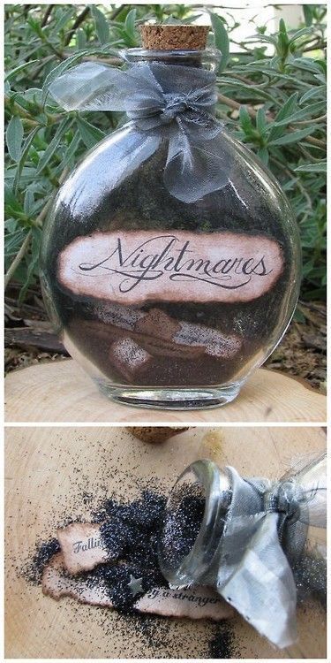 Witch Decor Diy, Diy Witch Decor, Witch Decor Ideas, Halloween Witch Decor, Halloween Costumes Women Creative, Diy Witch, Halloween Potion Bottles, Halloween Apothecary, Handmade Gifts For Him