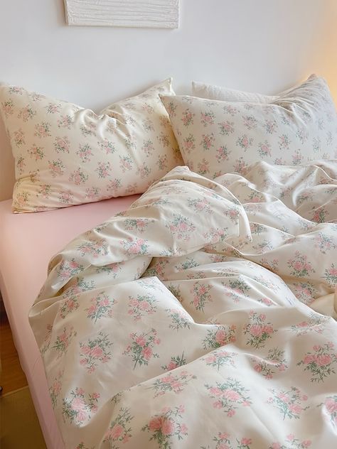 Pegycrafts - Etsy Canada Floral Dorm, Coquette Floral, Duvet Cover Full, Cute Bedding, Full Duvet Cover, Preppy Room Decor, Floral Duvet Cover, Preppy Room, Floral Duvet