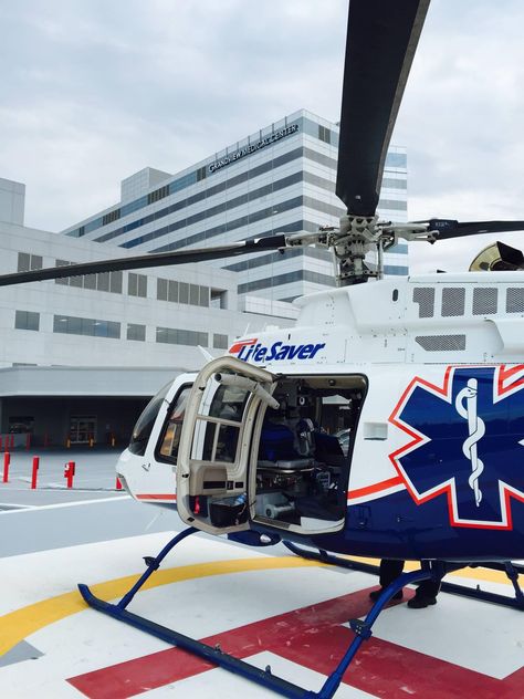 Paramedic Aesthetic, Life Flight Helicopter, Med Aesthetic, Medicine Aesthetic, Medical Inspiration, Innovation Ideas, Flight Paramedic, Fire Medic, Coast Guard Rescue