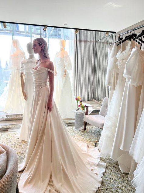 Halfpenny London wedding dresses Ivory Vs White, Beauty And The Beast Wedding Dresses, Wedding Dresses Fairytale, Italy Wedding Dress, Pnina Tornai Wedding Dress, Beauty And The Beast Wedding, Wedding Dress 2024, Halfpenny London, Fairytale Gown