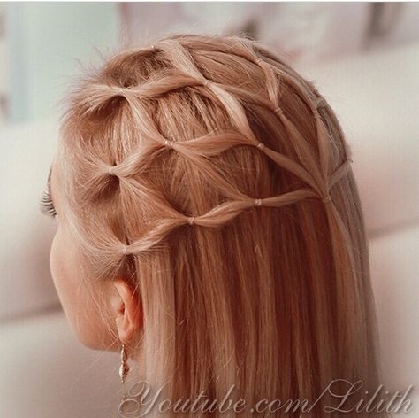 #lilithmoon Elvish Hairstyles, Elven Hairstyles, Peinados Hair Styles, Fairy Hair, Hair Net, Princess Hairstyles, Halloween Hair, Long Hair Cuts, Hair Dos