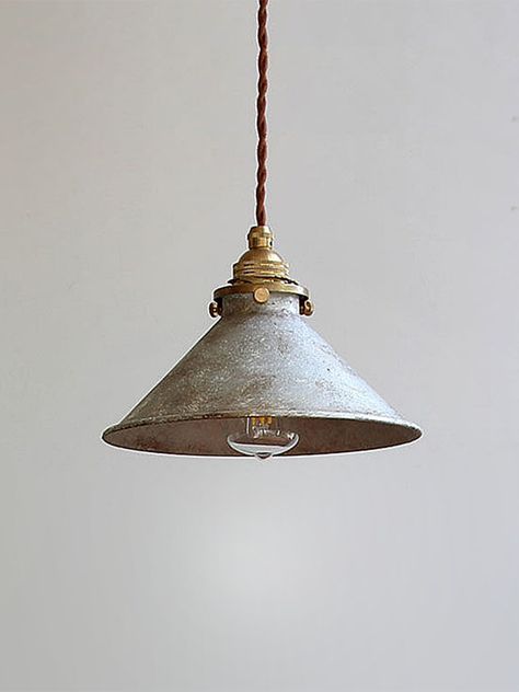 [Note]   The iron craft is affected by the temperature of the oven and the humidity of the coloring environment, different batches have some differences in color. 
 This pendant is perfect for a vintage industrial setting. Made of oxidized metal and brass, it has a rustic look that will add a unique aesthetic to your kitchen or guest room. Perfect for any space looking for an antique vibe. Pendant Light Design, Industrial Vintage, Black Pendant Light, Metal Lighting, Vintage Pieces, Rustic Kitchen, Vintage Industrial, Small Furniture, Styl Vintage