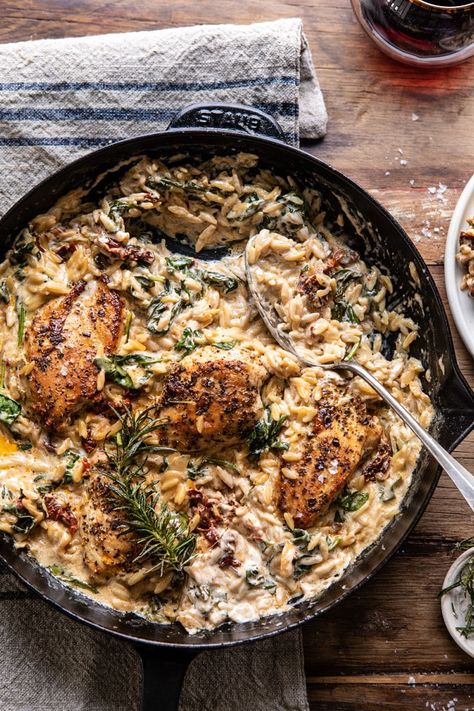 One Skillet Creamy Sun-Dried Tomato Chicken and Orzo | halfbakedharvest.com #skilletdinner #chicken #orzo Summer Italian Recipes Dinners, Half Baked Harvest Chicken, Chicken And Orzo, Gf Pasta, Sundried Tomato Chicken, Half Baked Harvest Recipes, Tomato Chicken, Chicken Orzo, One Skillet