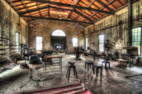 Blacksmith Shop | Rob Brimer | Flickr Blacksmith Workshop, Forging Tools, Garage Loft, Log Cabin Rustic, Blacksmith Forge, Workshop Studio, Anvils, Blacksmith Tools, Blacksmith Shop