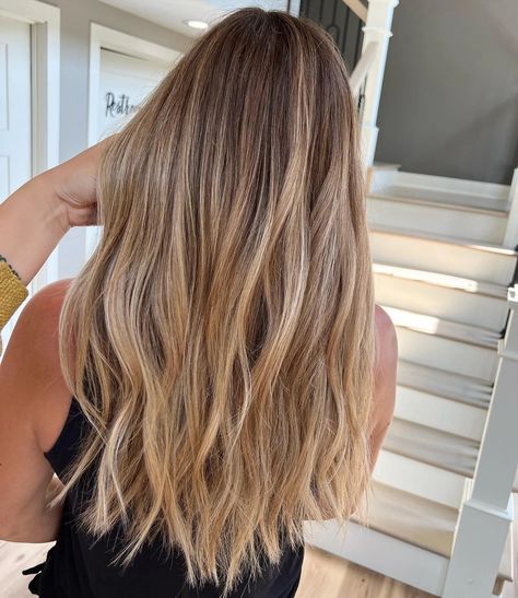 Get the Glow: Caramel Honey Balayage Hair Tips Balayage Men, Caramel Honey Balayage, Honey Balayage Hair, Wheat Blonde, Hombre Hair, Caramel Blonde Hair, Blonde Balayage Hair, Honey Balayage, Honey Blonde Hair Color