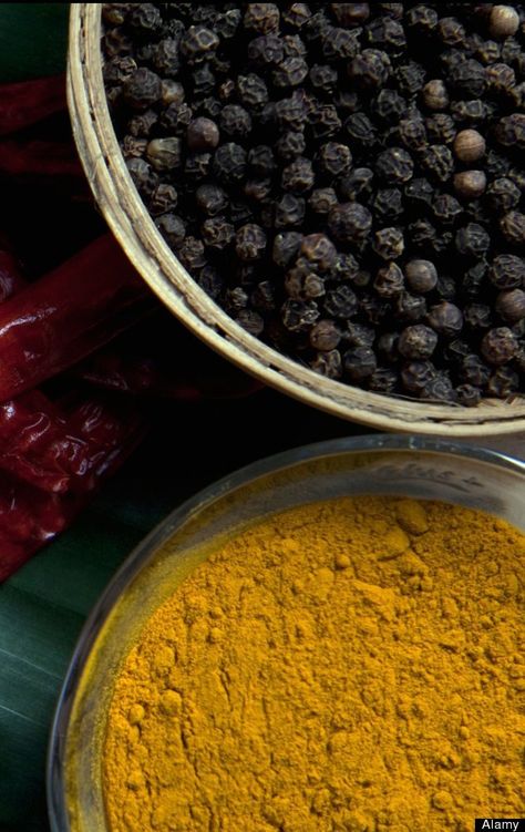 Food Synergy: 8 Healthy Food Pairings That Are Even Better Together Food Synergy, Turmeric And Black Pepper, Andrew Weil, Food Pairings, In Pairs, Curries, Healthy Nutrition, Better Together, Natural Healing