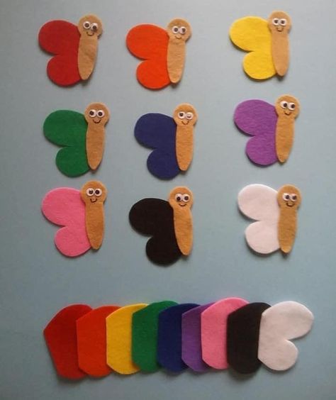 Felt Board Patterns, Felt Board Stories, Diy Quiet Books, Baby Quiet Book, Quiet Book Patterns, Toddler Quiet Book, Felt Books, Felt Quiet Books, Felt Book