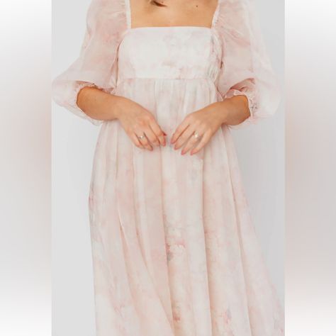 Bought This Beautiful Dress During Pregnancy And Never Got A Chance To Wear It And Now It Is Too Late To Return. New With Tags! Beautiful Dress, Too Late, Pale Pink, Then And Now, Bump, Pink Floral, And Now, Beautiful Dresses, Womens Sizes