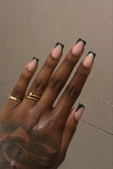 Black Tip Short Acrylic Nails, Short Black French Tip Nails Baddie, Short Nails Trendy 2023, Tapered Square Nails 2023, Extended French Tip Nails, Clear Black French Tip Nails, White French Tip Nails Black Women, Modest Nail Designs, Trendy Short Nail Designs 2023