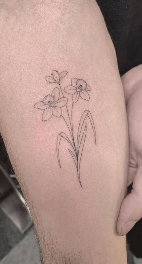 Daffodil Dog Tattoo, Tattoo Ideas Female Daffodil, Daffodil Bunch Tattoo, Minimalist Narcissus Tattoo, Dafodill Flowers Tattoo Simple, Daphadil Tattoo, Dafodill Flowers Drawing, Daffodil Bouquet Tattoo, Fine Line Daffodil