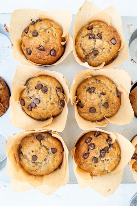 Chocolate Chip Banana Bread Muffins, Banana Choc Chip Muffins, Banana Bread Muffin Recipe, Chocolate Chip Banana Muffins, Choc Chip Muffins, Banana Zucchini, Bakery Style Muffins, Chocolate Banana Muffins, Banana Muffin Recipe