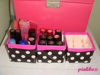 Pinkbox Makeup: Simple DIY Lipstick & Gloss Holder Diy Lipstick Holder, Im Weird, Simple Diy Projects, Diy Lipstick, Makeup Simple, Be Organized, Lipstick Gloss, Lipstick Holder, Gloss Lipstick