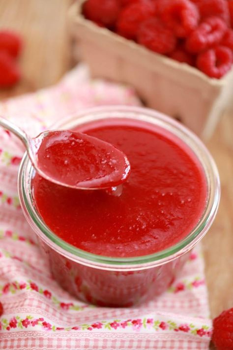 HOMEMADE INGREDIENTS, ICE CREAM & FROZEN DESSERTS Raspberry Sauce Using Raspberry Salad Dressing, Raspberry Vinaigrette Dressing, Raspberry Sauce Recipe, Raspberry Salad, Ice Cream Sauce, Bigger Bolder Baking, Raspberry Coulis, Raspberry Vinaigrette, Raspberry Recipes