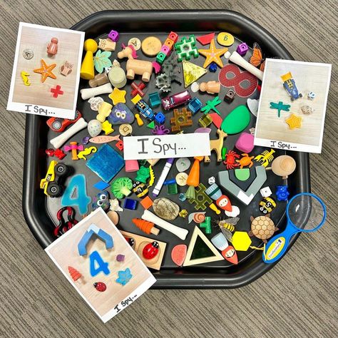 Tuff Tray Ideas Toddlers, Tuff Tray Ideas, Eyfs Classroom, Eyfs Activities, Nursery Activities, Black Tray, Childcare Activities, Tuff Tray, Daycare Activities