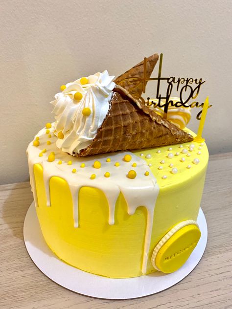 Birthday cake, Ice cream cone Ice Cream Cake Designs Birthday Parties, Ice Cream Cone Cake Design, Melted Ice Cream Cone Cake, Ice Cream Cake Ideas Birthdays, Ice Cream Cake Designs Ideas, Ice Cream Decorated Cake, Ice Cream Cake Designs, Cone Cakes, Lemon Birthday Cakes