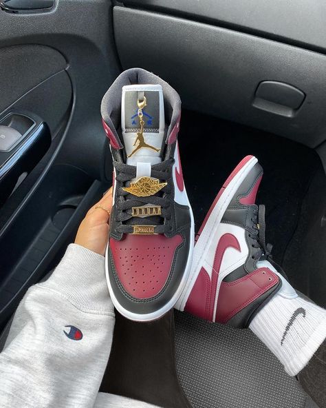 R E S T O C K S on Instagram: “Jordan 1 Mid ‘Black Dark Beetroot’ In Stock & Ready to Ship 🛒 ✅” Tenis Nike Jordan, Baskets Jordans, Air Jordan 1 Outfit, Cheap Jordan Shoes, Jordan Shoes Girls, Air Jordan 1 Mid Se, Cheap Jordans, Nike Air Jordan 1 Mid, Nike Shoes Jordans