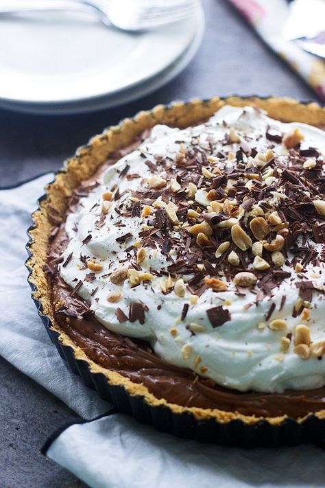 Peanut Butter French Silk Tart with Ritz Cracker Crust - FoodBlogs.com #ritz #ritzcrackers #peanutbutter #frenchsilkpie #tarts Ritz Cracker Crust, French Silk Pie, Silk Pie, Ritz Cracker, Bakers Chocolate, Pudding Dessert, Chocolate Pie, Cracker Crust, French Silk