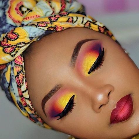 yellow eye makeup #darkskin #summer #light #natural #mustard #eyeshadow #looks #Makeup #cutcrease #ideas #soft #bright colours Make Up Diy, Yellow Eye Makeup, Makeup Cantik, Bold Eyeshadow, Make Up Designs, Yellow Eyeshadow, Flot Makeup, Makijaż Smokey Eye, Colorful Eye Makeup