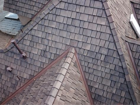 Asphalt Shingles That Look Like Cedar Shakes | Brava Roof Tile Metal Shake Roof, Wood Roof Shingles, Cedar Shake Shingles, Metal Shingles, Architectural Shingles Roof, Cedar Shake Roof, Cedar Shingle Roof, Shake Shingle, Shake Roof