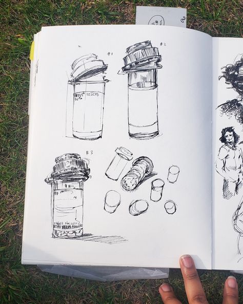 I'm practing drawing objects & I got new allergy meds... Pill Bottle Sketch, Pill Bottle Reference, Iv Bag Drawing, Pill Bottle Art, Pill Bottle Drawing, Pills Drawing, Can Drawing, Drawing Objects, Color Pencil Sketch