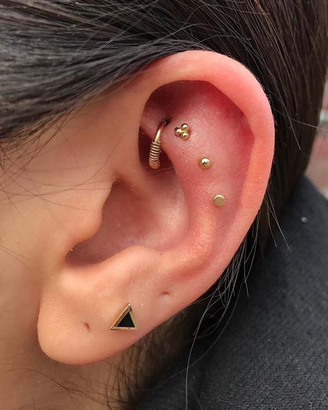 Should you believe in the age-old philosophy that the best things in life come in threes — and, if Hansen, BLTs, and the Sanderson sisters are anything Piercing Unique, Ear Ideas, Constellation Piercings, Lotus Flower Jewelry, Piercing Bar, Flat Piercing, Ear Lobe Piercings, Herkimer Diamond Earrings, Faux Piercing