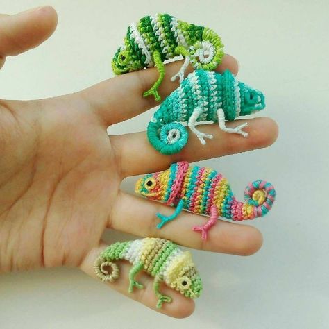 Beginner Haken, Crocheted Animals, Crochet Mignon, Confection Au Crochet, Chameleons, Animale Rare, Haken Baby, Crochet Decoration, Knitted Toys