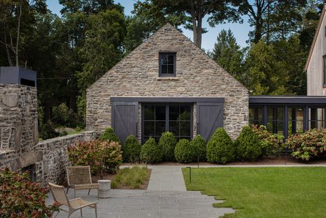 Ledge House | Custom Home by Hutker Architects Villa De Leyva, Built In Bench Seating, Equestrian Barns, Stable Style, Construction Technology, Traditional Front Doors, Modern Hanging Lights, White Tile Backsplash, Modern Construction