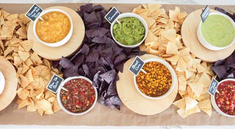 Chips And Dip Table Display, Chips And Salsa Bar Wedding, Chips And Salsa Bar, Bar Display Ideas, Mexican Chips, Havana Party, Salsa Bar, Chips Salsa, Bar At Home