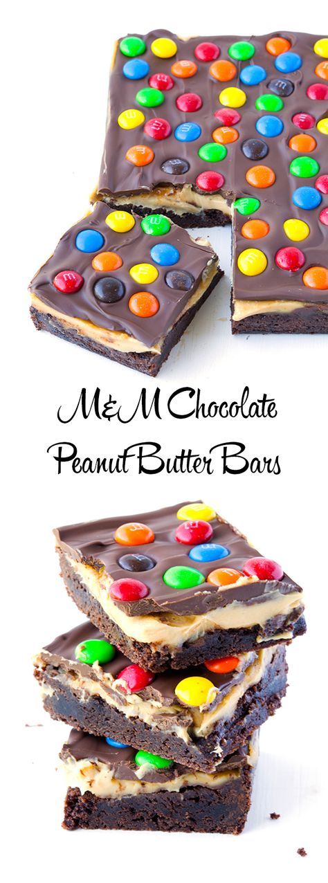 M&M Chocolate Peanut Butter Bars | via sweetestmenu.com Finger Food Desserts, Chocolate Peanut Butter Bars, Chocolate Slice, Peanut Butter Chocolate Bars, Butter Bars, Peanut Butter Bars, Peanut Butter Recipes, Butter Chocolate, Chocolate Peanuts