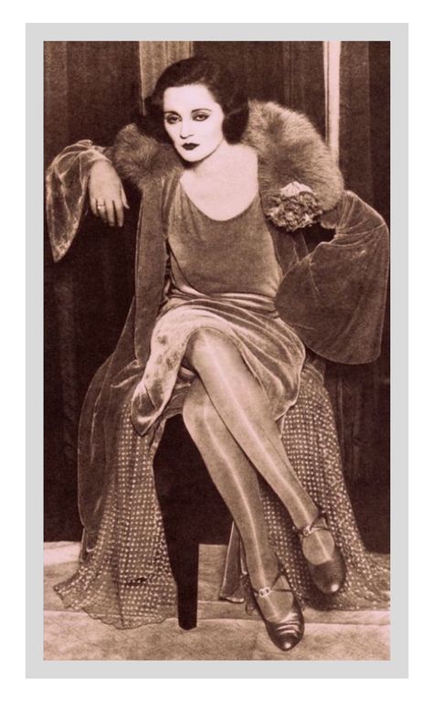 Tallulah Bankhead Tallulah Bankhead, Theatre London, Louise Brooks, Silent Movie, Foto Vintage, Vintage Portraits, Old Fashion, Silent Film, Pose Reference Photo