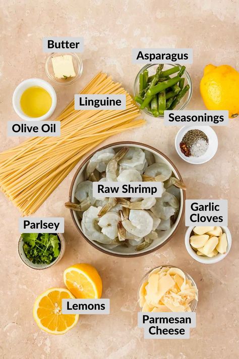 Garlic Shrimp Pasta Recipes, Pasta Fish, Lemon Shrimp Pasta, Lemon Pasta Recipes, Shrimp Pasta Recipe, Fish Meals, Pasta Calories, Shrimp Food, Lemon Garlic Shrimp Pasta