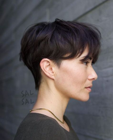 Stunning Textured Pixie for Thick Locks Short Androgynous Haircut, Masculine Haircut For Women, Queer Haircut, Lesbian Hair, Non Binary Haircuts, Androgynous Haircut, Undercut Long Hair, Androgynous Hair, Stylish Short Haircuts