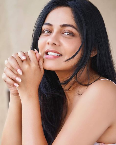 Prarthana Behere Prarthana Behere, Actresses, Hair Styles, Hair, Quick Saves