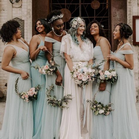 We are in floral hoop HEAVEN over here as we gaze at these fun wedding decor and flower ideas. This wedding trend is here to stay, and the bridesmaid bouquets pictured here are the proof in the pudding! #ruffledblog Baby Blue Bridesmaid Dresses, Wedding Flower Guide, Fun Wedding Decor, Beach Wedding Flowers, Bridesmaid Bouquets, Wedding Floral Centerpieces, Floral Hoops, Blue Bridesmaid Dresses, Blue Bridesmaids