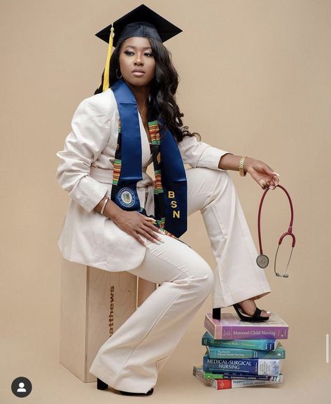 Poses For Graduation, Poses For Graduation Photos, Graduation Outfit Ideas University, Graduation Shoot Ideas, Nursing School Graduation Pictures, Graduation Pose, Grad Picture Ideas, Divinely Guided, Nursing Graduation Pictures