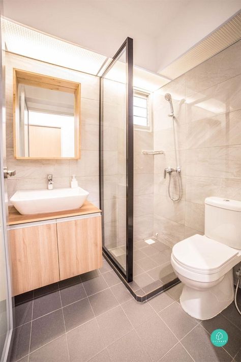 How to Design A ‘MUJI’ Home (That’s Actually Affordable) | Qanvast Muji Inspired Bathroom, Simple Bathroom Interior Design Small Modern, Muji Bathroom Design, Muji Toilet, Muji Bathroom, Muji Inspired Home, Muji House, Sink Mirror, Muji Home