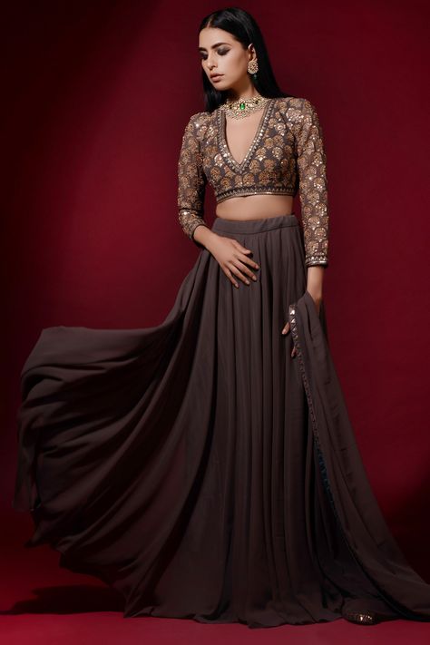 Buy Embroidered Gharara Set by Vvani by Vani Vats at Aza Fashions Vani Vats, Grey Lehenga, Indian Outfits Lehenga, Wedding Lehenga Designs, Lehnga Dress, Lehenga Skirt, Indian Lehenga, Party Wear Indian Dresses, Dress Indian Style