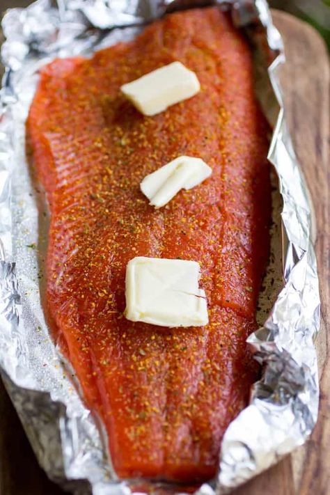 Lemon Pepper Traeger Grilled Salmon - Easy wood-fired salmon Grill Fish Recipes, Traeger Salmon, Whole Salmon Recipe, Traeger Smoked Salmon, Grill Fish, Lemon Pepper Salmon, Traeger Grill Recipes, Grilled Fish Recipes, Grilled Salmon Recipes