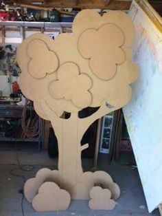 Cardboard Props, Cardboard Tree, Halloween Props Scary, Tree Props, Vbs Decorations, Bada Bing, Toddler Class, Halloween Props Diy, Easter Tree Decorations