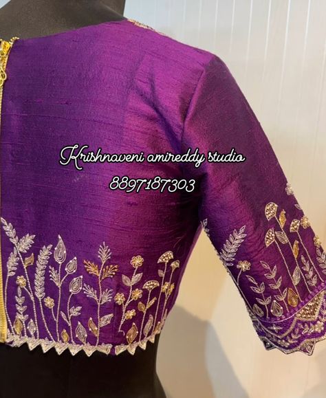 Full Sleeve Maggam Work Blouses, Square Aari Work Blouse, One Side Work Blouse Designs, Applique Blouse Designs, Pearl Work On Blouse, Red Combination Colour, Trending Blouse Designs For Silk Saree, Hand Work Embroidery Blouse Design, Simple Maggam Works