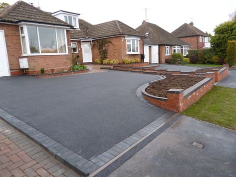 Black Tarmac Drives Birmingham | Asphalt Driveway Installers Tarmac Drives, Front Driveway Ideas, Front Garden Ideas Driveway, Tarmac Driveways, Block Paving Driveway, Garden Ideas Driveway, Driveway Edging, Resin Driveway, Driveway Installation