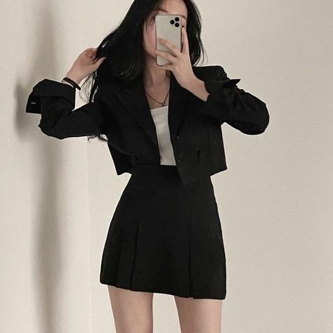 Semi Formal Outfits, Outfit Korean Style, Korean Fashion Dress, Classy Work Outfits, Korean Girl Fashion, Ulzzang Fashion, Kpop Fashion Outfits, Formal Outfit, Professional Outfits