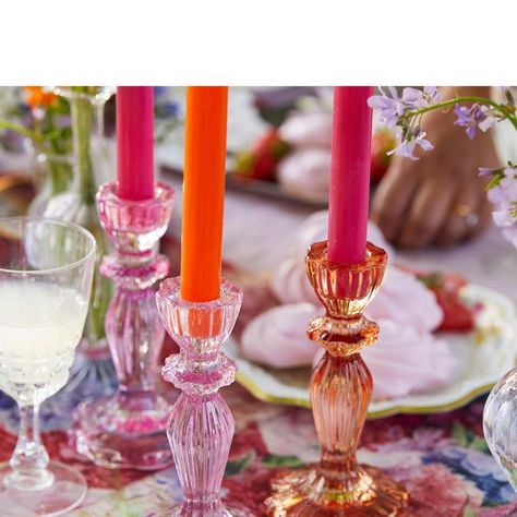 Valentines Breakfast, Fiesta Tropical, Coloured Candles, Fabric Table Runner, Romantic Candles, Glass Candlestick Holders, Table Confetti, Glass Candle Holder, Candle Dinner