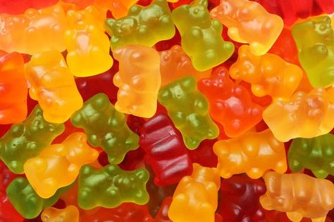 How To Make Gummies, Homemade Gummy Bears, Homemade Gummies, Thc Gummies, Cannibis Recipes, Gummies Recipe, Bear Recipes, Food Texture, Oil Recipes